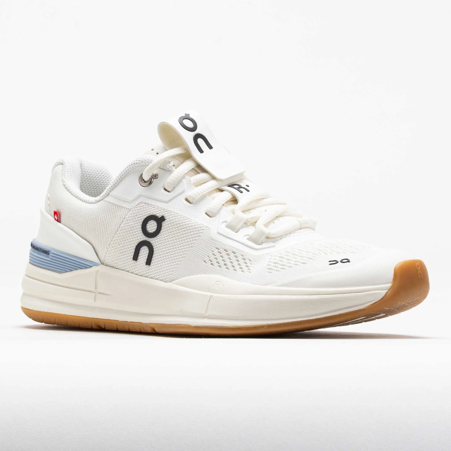On The Roger Pro Women's Ivory/Chambray