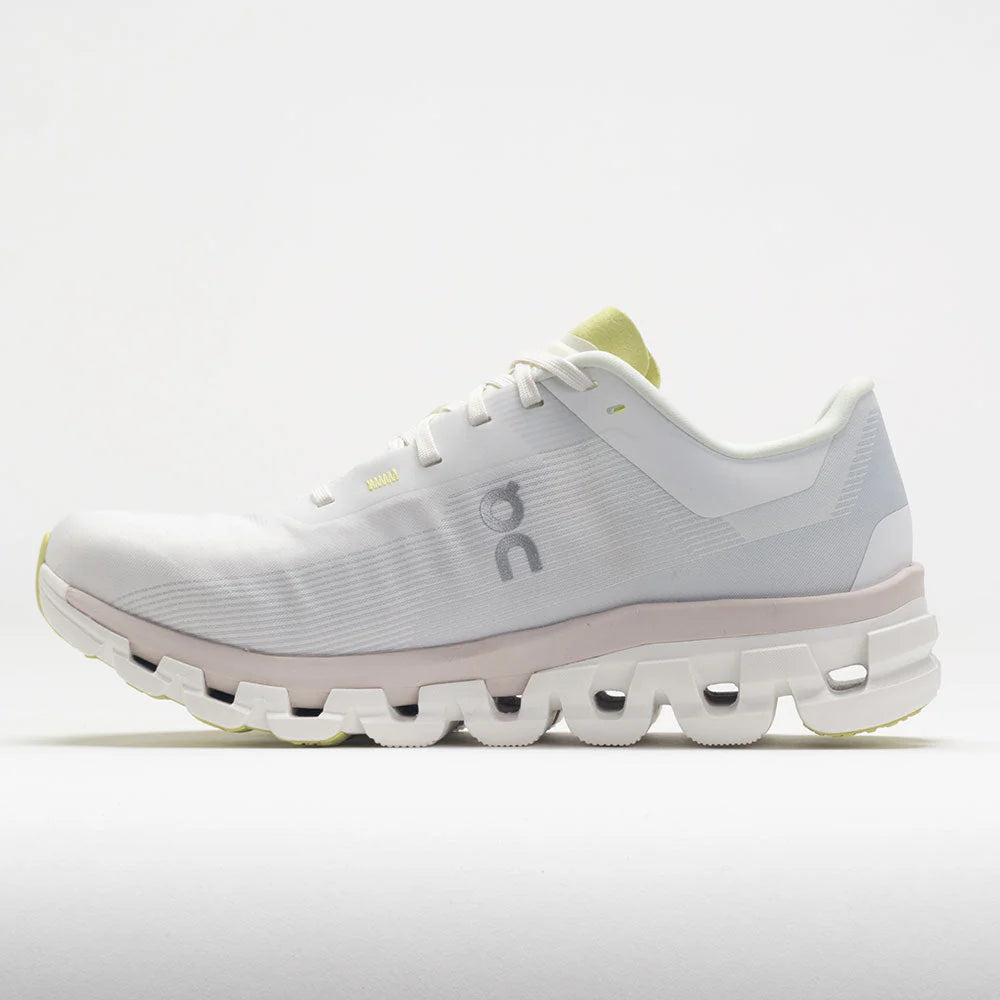 On Cloudflow 4 Women's White/Sand